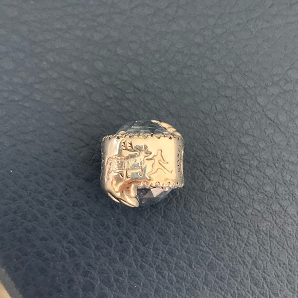 ❤️Pandora Disney Frozen winter crystal charm - Picture 5 of 8